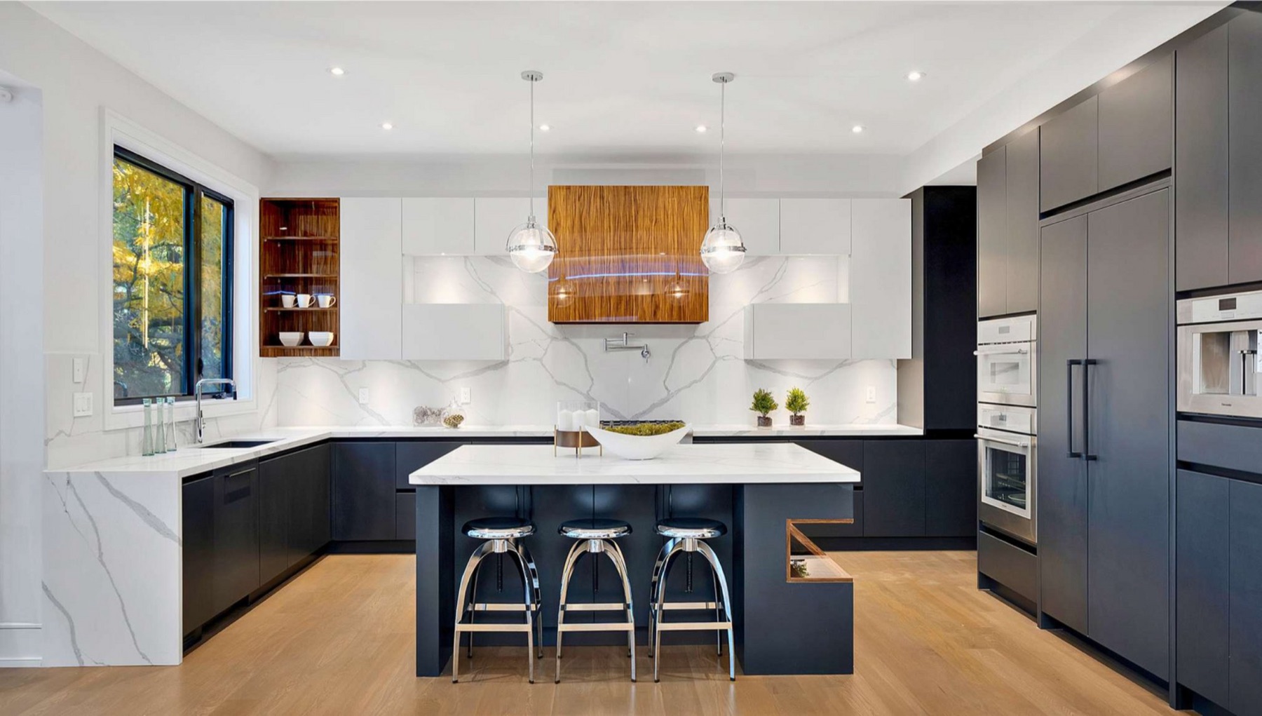 Two-tone modern kitchen — custom kitchen, Toronto